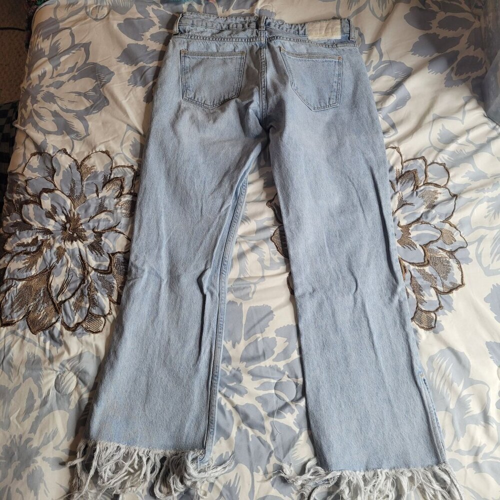 Zara Basics Jeans  - Size 4 - Picture 2 of 7